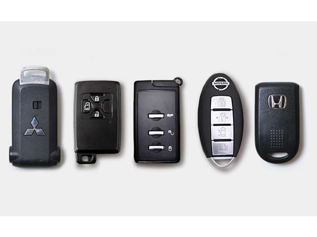 純正の新品です、キー登録費用を含みます