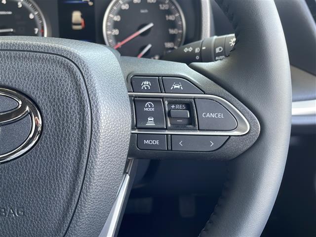 【運転席操作部】『運転席周辺の装備』の画像になります。快適なドライブを楽しむための機能が装備されています！運転席から触れるので使いやすいです！