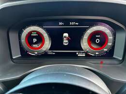 アドバンスドドライブアシストディスプレイはナビゲーションと同じで12.3インチワイドディスプレイを採用！視認性に優れており、ナビや運転支援場を大きく表示できるエンハンスモードを搭載しております。