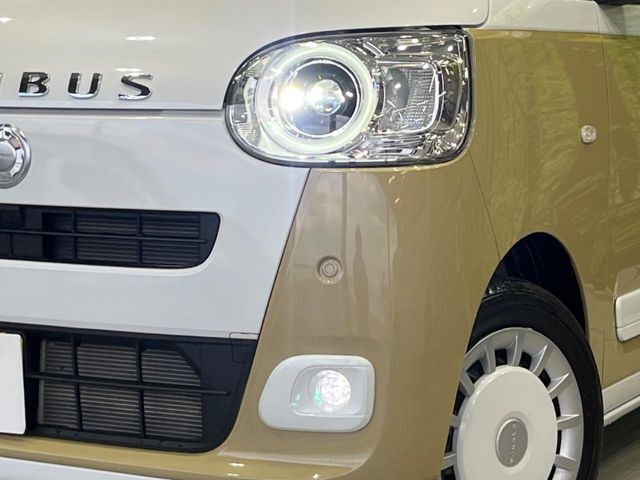 【LEDヘッドライト】悪天候や夜間走行時も良好な視界を確保し安心して運転できる高輝度LEDヘッドライトを装備！点灯速度が早く、消費電力も抑えられています。