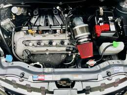 エンジンルーム内は綺麗な状態です。