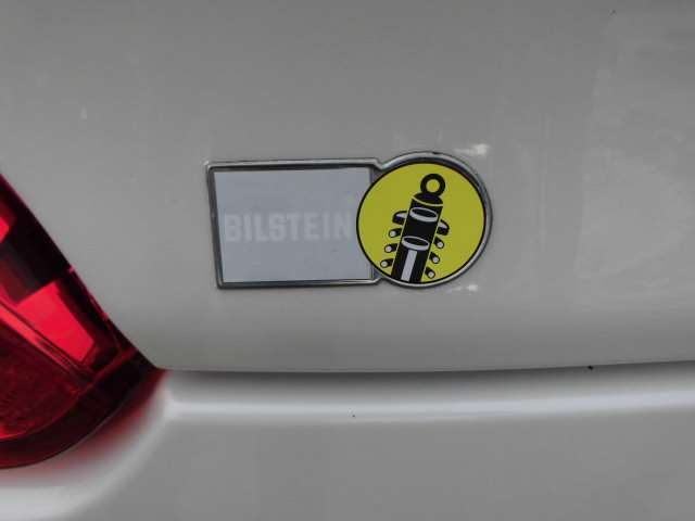 お車の事ならお任せ下さい。セダン＆1BOXカーを中心に展示中です。高価買取も実施中。お電話お待ちしております！