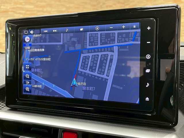 【純正メーカーナビ】装備でフルセグTV視聴やBluetooth等充実装備。
