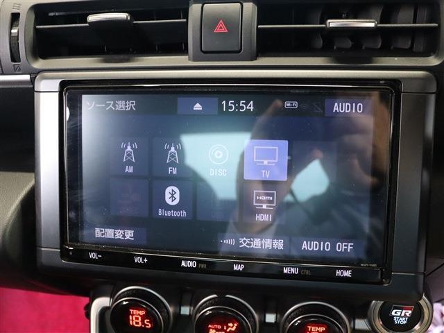 【純正ナビゲーション】CD/DVD再生などのオーディオ機能がございます！※当店でナビ交換も可能でございます！