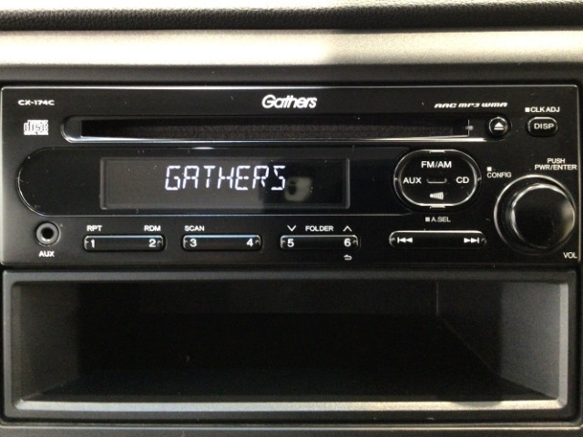 【オーディオ機能】CDプレーヤーを装備♪もちろんFM/AMラジオもお聞きいただけますよ♪