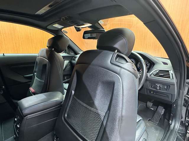全国納車可能です。納車方法及び費用につきましては、お気軽にコーディネーターまでご相談ください。遠方のご納車の際も我々がしっかりサポートさせて頂きます。お気軽にスタッフまでご相談下さい。