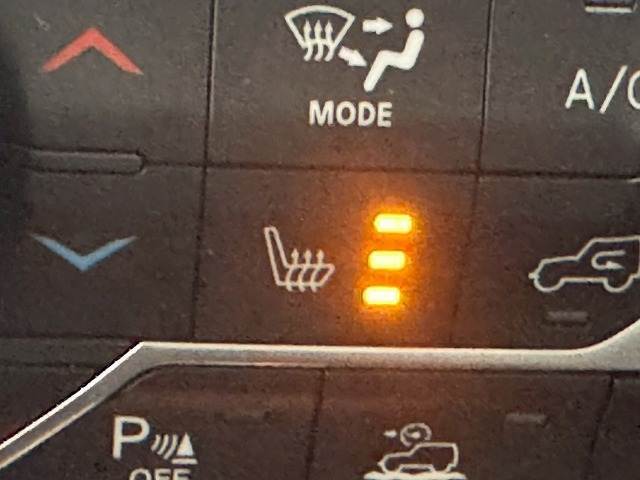 冬場にあると嬉しい【シートヒーター】搭載。