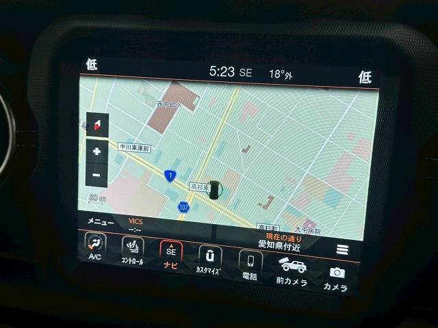 【純正メモリナビ】装備でフルセグTV視聴やBluetooth等充実装備。