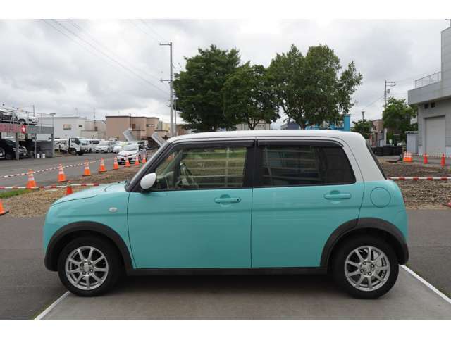 こんにちは、北日本自動車共販です！この度は数ある中古車販売店から当店のお車をご覧いただき、誠にありがとうございます。