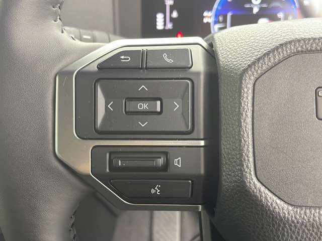 【運転席操作部】快適なドライブを楽しむための機能が装備されています！運転席から触れるので、使いやすいです！除菌プランいれていただくと、さらに清潔で安心していただけます！