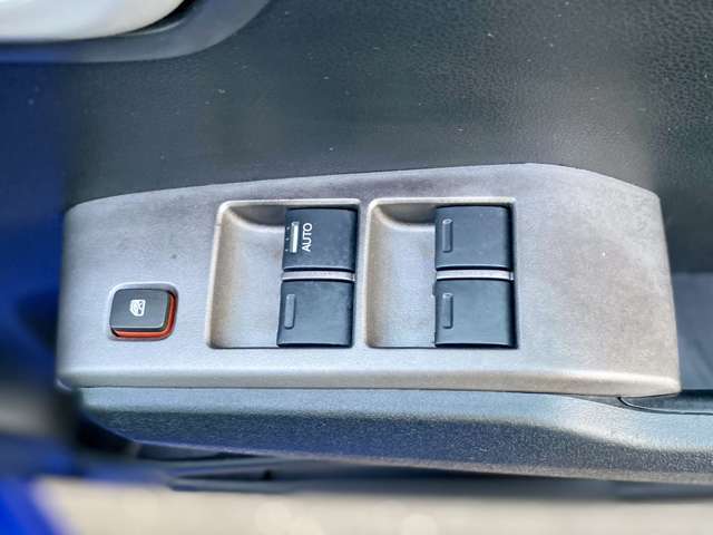 この度は数ある販売店の中から当店の車両をご覧頂きありがとうございます。お客様のお車選びをサポート致します。お気軽にお問い合わせ、ご来店ください！