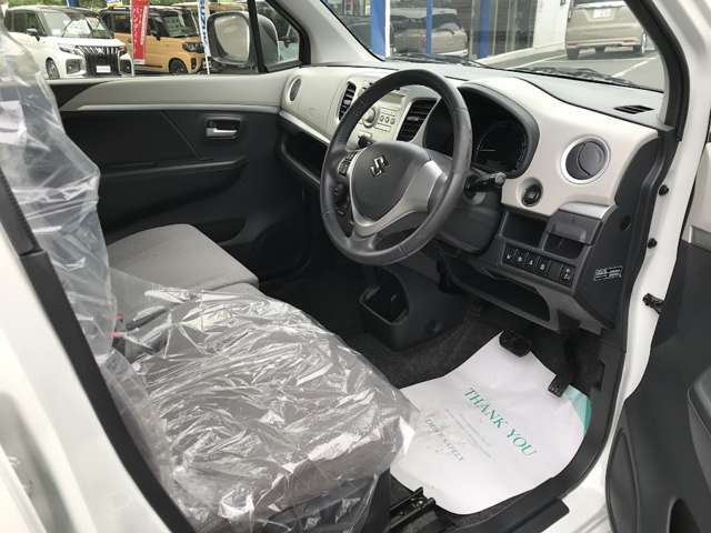 運転席はドライバーの居心地や運転の快適性を左右する大切な場所です。
