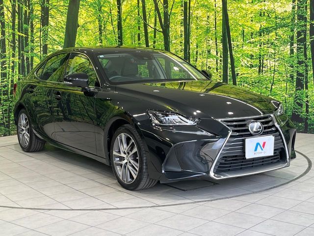 大好評のボディコーティング「弾スプラッシュコート」もご納車までに施工可能。通常のガラスコートと異なる、耐久年数6年の無機質ガラスコーティングが、ボディをキレイな状態に保ってくれます。