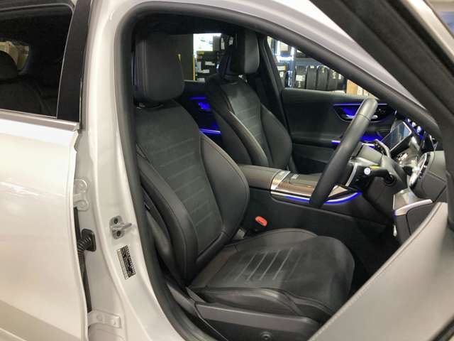 全国へのご納車を承っておりますので遠隔地のお客様にもご安心いただけます。（費用に関しましては、別途お見積りさせていただきます。）勿論、日本全国の正規ディーラーにて保証が受けられます。
