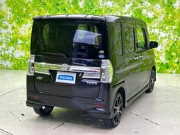 全国に店舗を展開しているのでどこでもお取り寄せが可能です！この車が気になるけど遠方だから・・・と諦める必要はありません！※別途陸送費が必要です。