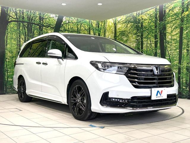 大好評のボディコーティング「弾スプラッシュコート」もご納車までに施工可能。通常のガラスコートと異なる、耐久年数6年の無機質ガラスコーティングが、ボディをキレイな状態に保ってくれます。