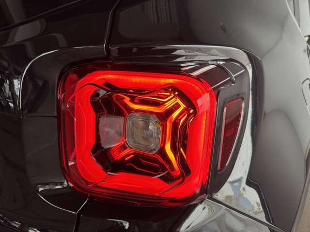 店舗ブログは毎日更新しております。ぜひサイトにお立ち寄りください。hirakata-aec.jeep-dealer.jp/　◆TEL:0078-6002-016465◆