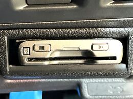 【ETC】高速道路の料金所をストレスなく通過！話題のスポットやサービスエリアに多い「スマートIC」利用時は必須のアイテムです。当店でセットアップを実施、ご納車当日からすぐにご利用いただけます！