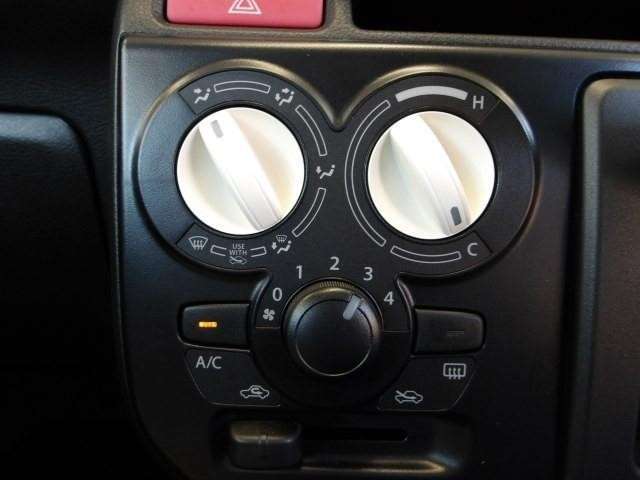 簡単操作のマニュアルエアコン！