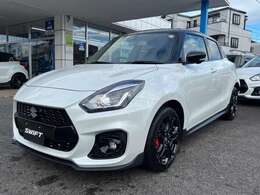 メーカー保証付　弊社にて、メーカー発行の新車保証期間の残り期間を継承して、納車いたしますので、ご安心下さい。