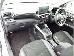 高品質カークリーニング ピカピCar 外装・内装、岐阜トヨペットの専門スタッフがシートもカーペットも綺麗に洗浄済み！プロの仕上げを是非ご確認下さいませ。