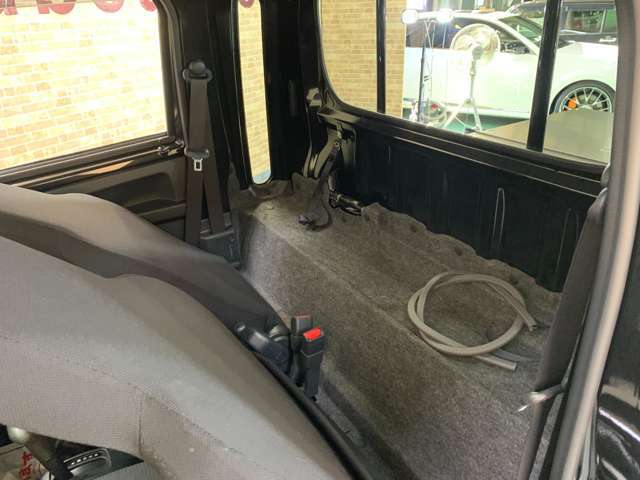 【車検・整備・アフターメンテナンス】当店は近畿運輸局民間車検指定工場を完備。最新設備でスピーディーに対応！ご購入後のメンテナンス・修理・車検など、アフターフメンテナンスも充実しております。