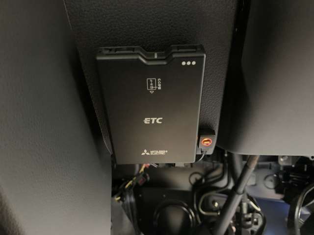 【成約特典】★★ガラポン抽選★★只今お車ご成約頂きますと、大型テレビや家電など豪華景品が当たる『ガラポン抽選会』を開催中です！※詳しくはスタッフまでお問い合わせください。