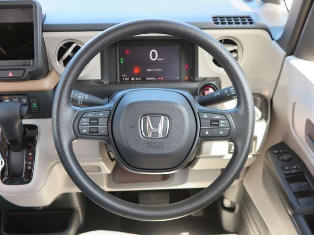 ◇ご覧頂きありがとうございます「Honda Cars 宇佐」です！販売だけでなくもちろんアフターフォローもお任せ下さい！宇佐市へお越しの際はお気軽にご来店下さい◇