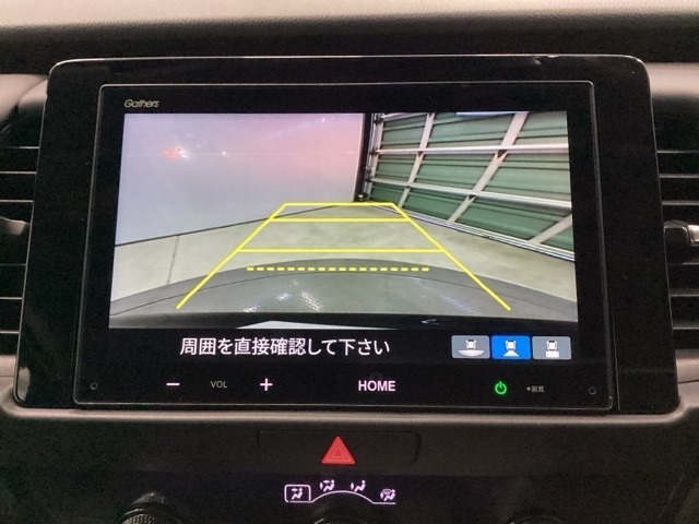 バックモニター付きで車庫入れも安心【カメラアングルは3パターンから選べます】知らない道でも安心して楽しくお出かけができます