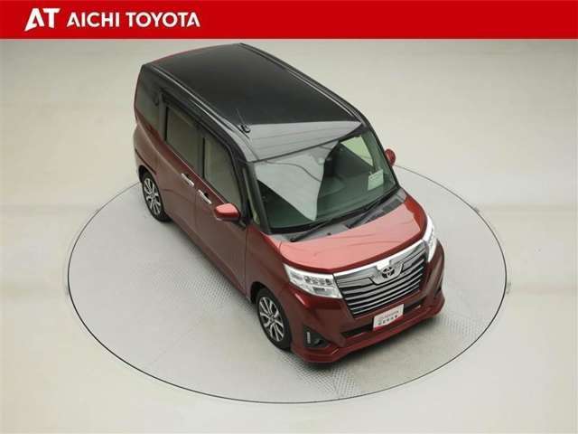 両側パワースライドドア付きだから、狭い駐車スペースなどでの乗り降りラクラク♪小さなお子さまのいるご家庭には嬉しい装備です。