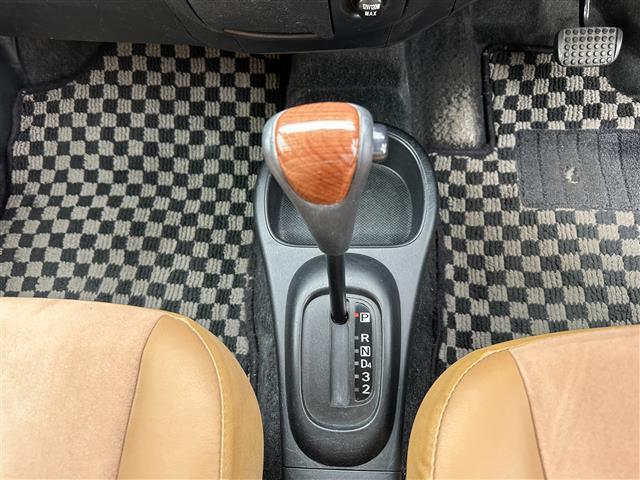ご成約頂いたお車は全車保証付（部分保証、国産車3ヶ月、輸入車1ヶ月）で納車後も安心！有料オプションで長期保証をお選びいただくことも可能です。
