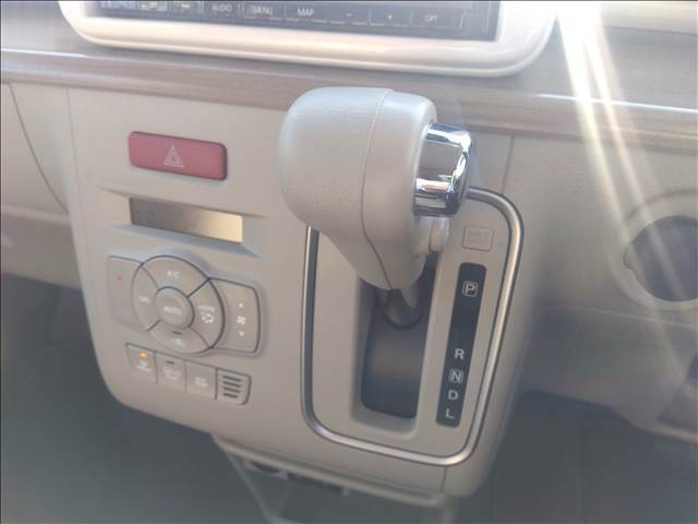 4WD☆禁煙車☆2トーンカラー☆ナビ☆バックカメラ☆Bluetooth☆セーフティサポート☆ビルトインETC☆ドラレコ☆前席シートヒーター☆HIDオートライト☆車線逸脱警報☆Aストップ☆リアソナー☆