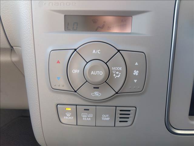4WD☆禁煙車☆2トーンカラー☆ナビ☆バックカメラ☆Bluetooth☆セーフティサポート☆ビルトインETC☆ドラレコ☆前席シートヒーター☆HIDオートライト☆車線逸脱警報☆Aストップ☆リアソナー☆