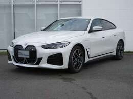 当社の車を見ていただき有難うございます。全車BMW/MINI正規認定中古車です。ご購入後,は新車購入時と同じアフターサービスを受けていただけます。