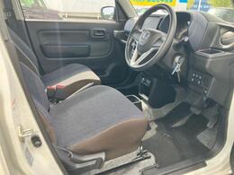 「この車の写真をもっと見たい」「状態が気になる」「この装備はついている？」どんな小さな疑問でもお気軽にお問い合わせください！