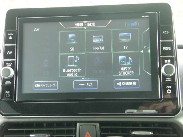 DVD再生やブルートゥースもこのナビにお任せ下さい！