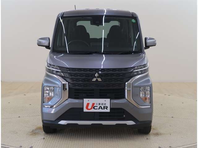 LEDヘッドライト＆フォグランプ　悪天候や夜道のドライブをサポートします。