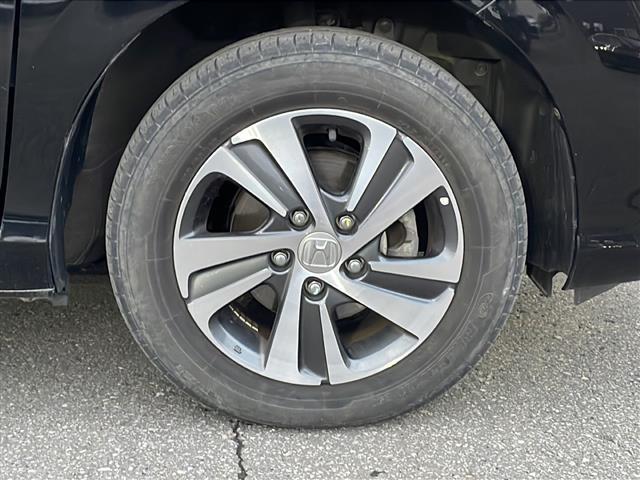 【タイヤ・ホイール】足回りもかっこよく決まってます！社外のアルミやスタッドレスタイヤも取り扱いございます！！ドレスアップもカスタマイズもお任せください！！