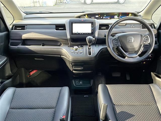 【インパネ全体】全方位で視界が広く、高い目線で運転もしやすいです！