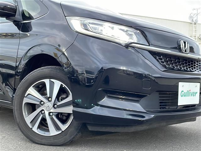 【ライト・ランプ】ワレもなく綺麗な状態なので、悪天候や夜間の走行も視界良好で安心してお乗りいただけます。ヘッドライト・ホイール・フロントガラスなど色々な部分コーティングをご用意しております！