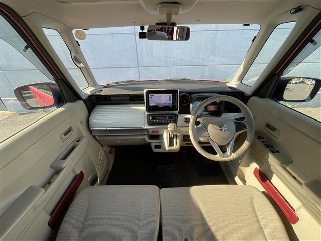 【インパネ全体】全方位で視界が広く、高い目線で運転もしやすいです！