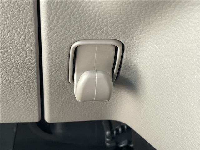 【運転席操作部】快適なドライブを楽しむための機能が装備されています！運転席から触れるので、使いやすいです！除菌プランいれていただくと、さらに清潔で安心していただけます！