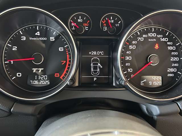 メーター改ざん車、修復歴あり車など基本的に取り扱っておりません！気になる方はお気軽にお尋ねください！！
