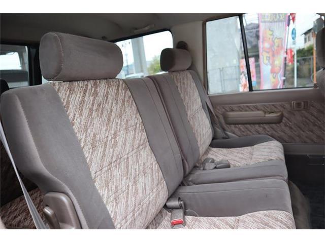 ドレスアップした車の後付部品などですが中古の為、全て現状でお渡しします。保証はありません。気になるものは動作確認しますので事前に聞いて下さい。
