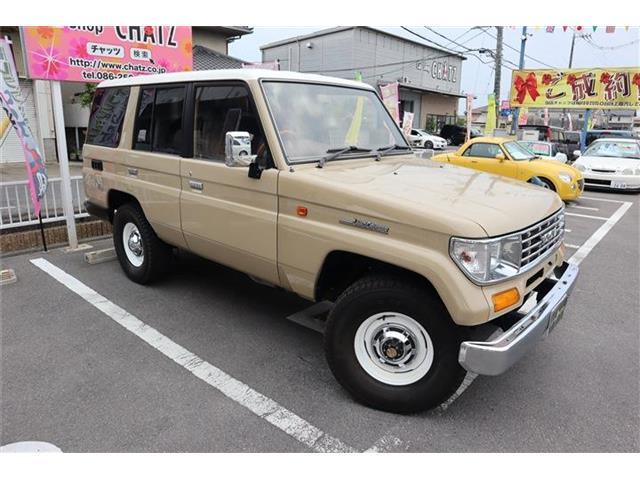 ナローボディへ変更！ベージュ色へ全塗装！外品アルミ15インチ！タイヤほぼ8・9分山！リフトアップ！フル装備！外装内装は凄い綺麗です！エアコン効きます！令和5年タイベル交換済！DVD！バックカメラ！