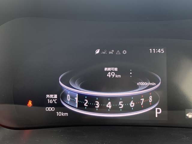 インパネシフトで操作性、視認性バッチリです！