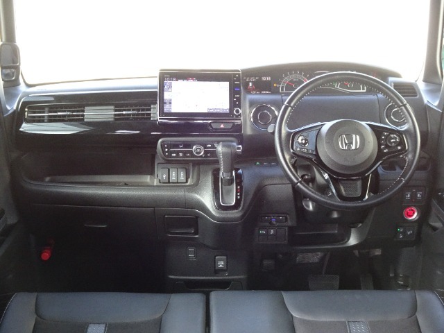 室内は大きく目立つような染みや汚れ、におい等も気になりません。ご来店の上是非お確かめくださいませ。