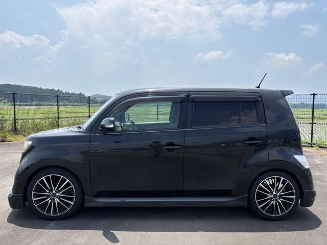 納車前にボディコーティングを施工いたします。