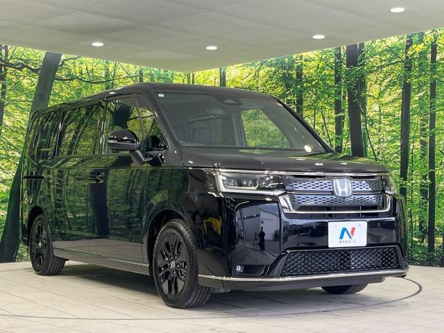 大好評のボディコーティング「弾スプラッシュコート」もご納車までに施工可能。通常のガラスコートと異なる、耐久年数6年の無機質ガラスコーティングが、ボディをキレイな状態に保ってくれます。
