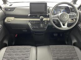 【インパネ全体】全方位で視界が広く、高い目線で運転もしやすいです！